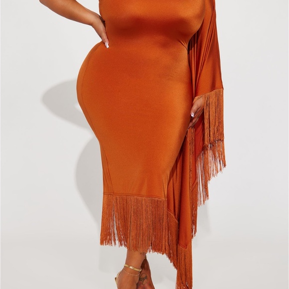 1 Feeling Fringe Midi Dress - Picture 1 of 3